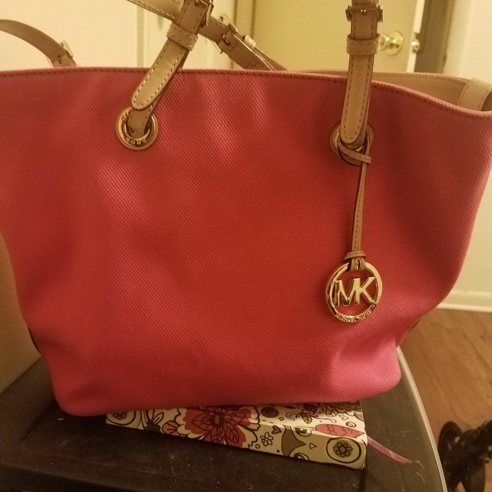 Michael Kors purse